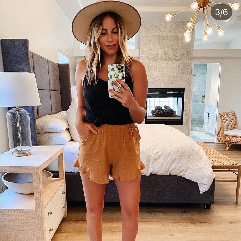 Vici Ruffle Shorts